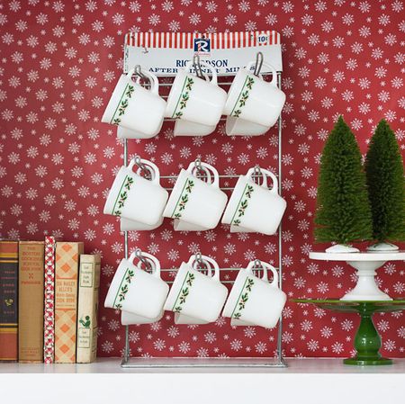 Collecting Vintage Christmas Mugs