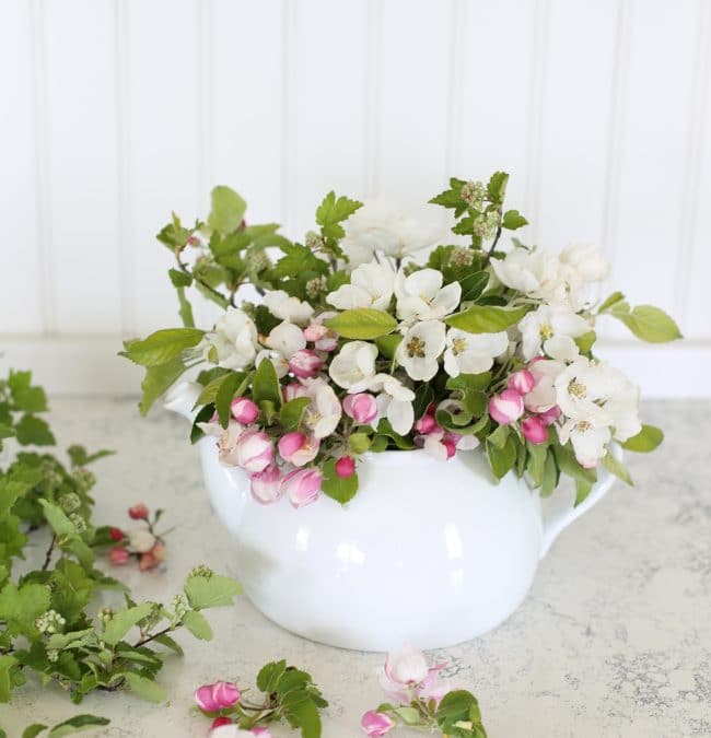 How to Make an Apple Blossom Floral Arrangement