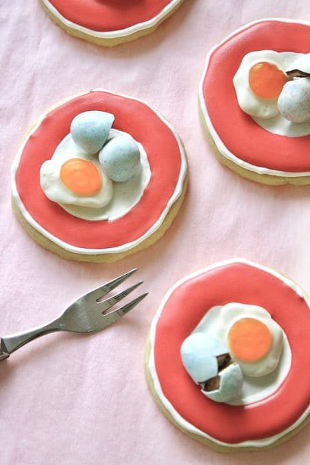 Egg on a Plate Cookies
